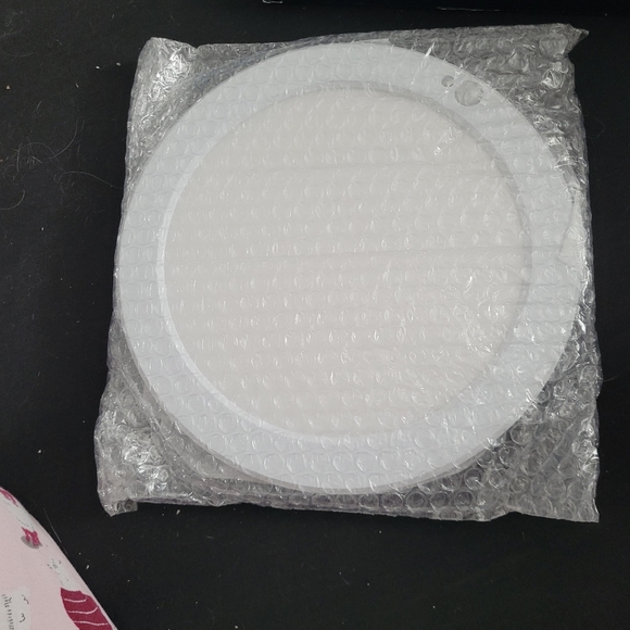 Youtob LED Ceiling Light - Picture 3 of 4